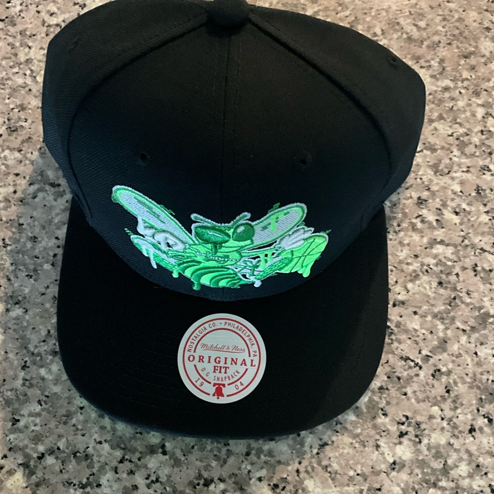 Charlotte Hornets Black Snapback Hat with Neon Green Graphic